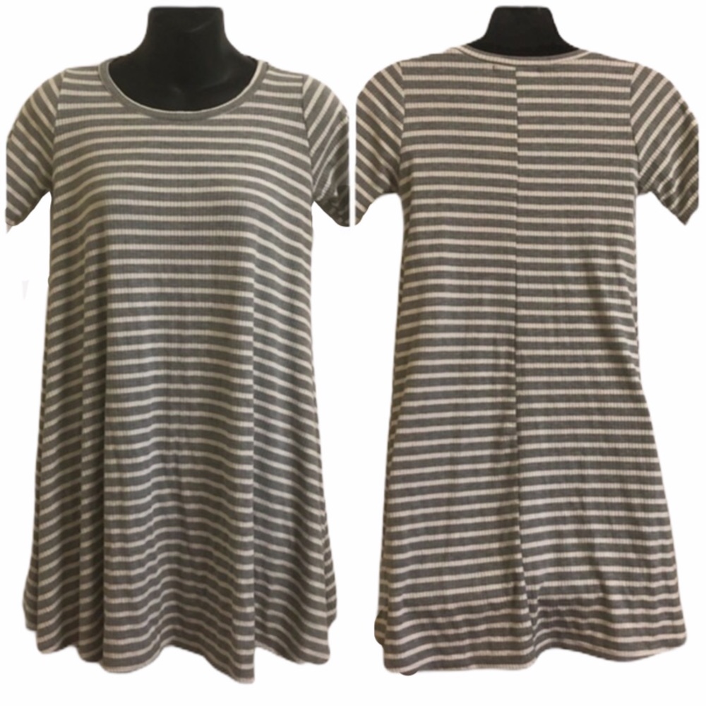 🆕 NWT Gray and White Striped Swing Dress